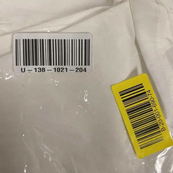 Leche Women's Long Sleeve Crop Top - Picture 10 of 10